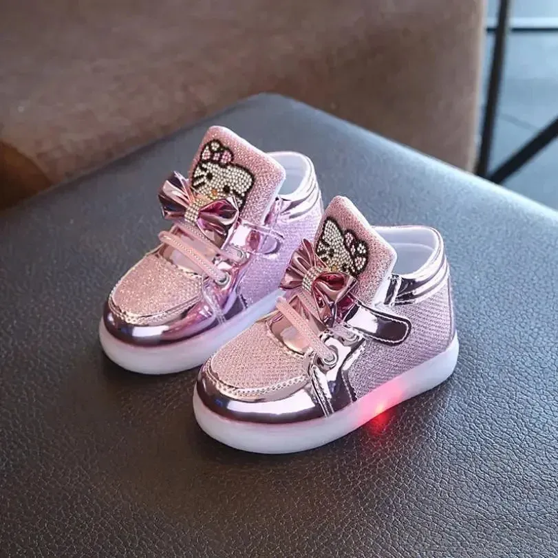 ARWEN&AJH GROUP مجموعة اروين التجاريه2024   New Children Luminous Shoes Boys Girls Sport Running Shoes Baby Flashing Lights Fashion Sneakers Toddler Little Kid  Sneakers