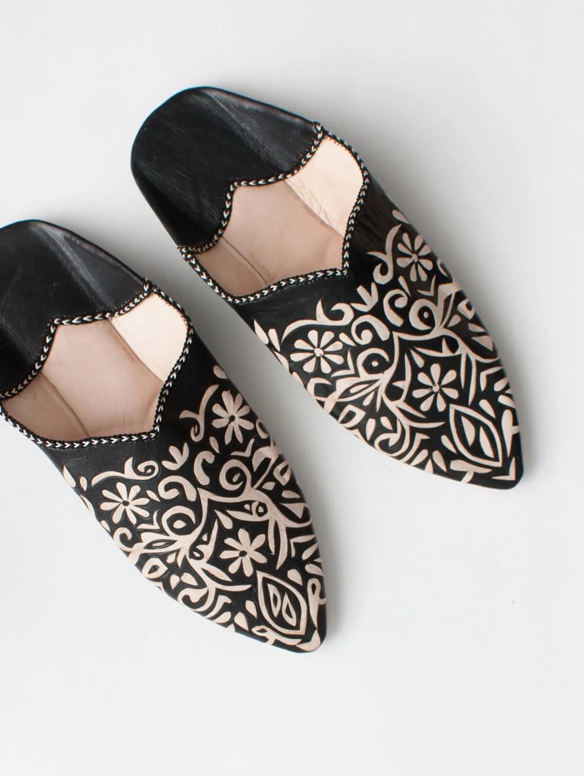 Moroccan Decorative Babouche Slippers, Black