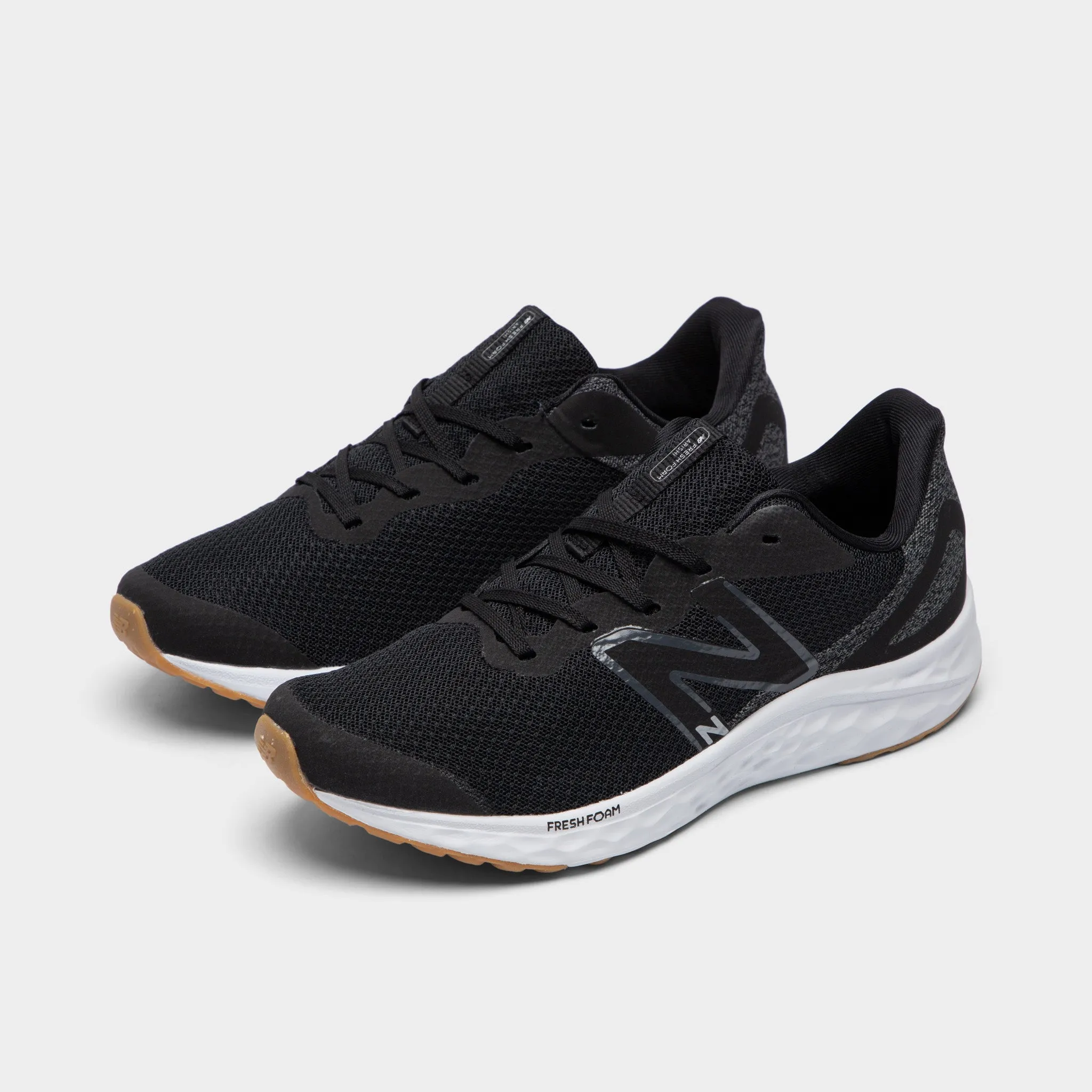 New Balance Juniors' Fresh Foam Arishi v4 Black / White