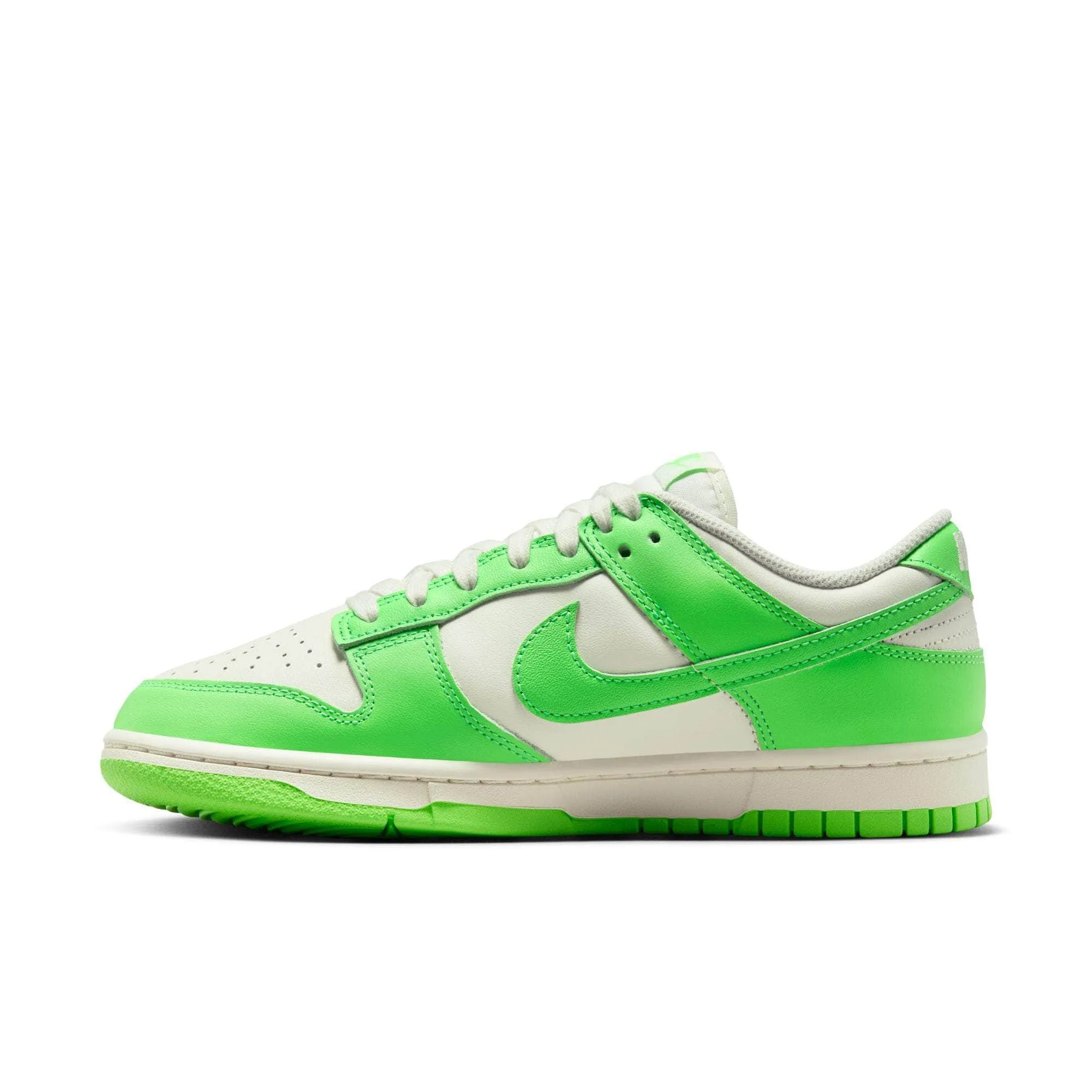 Nike Dunk Low "Green Strike" - Women's