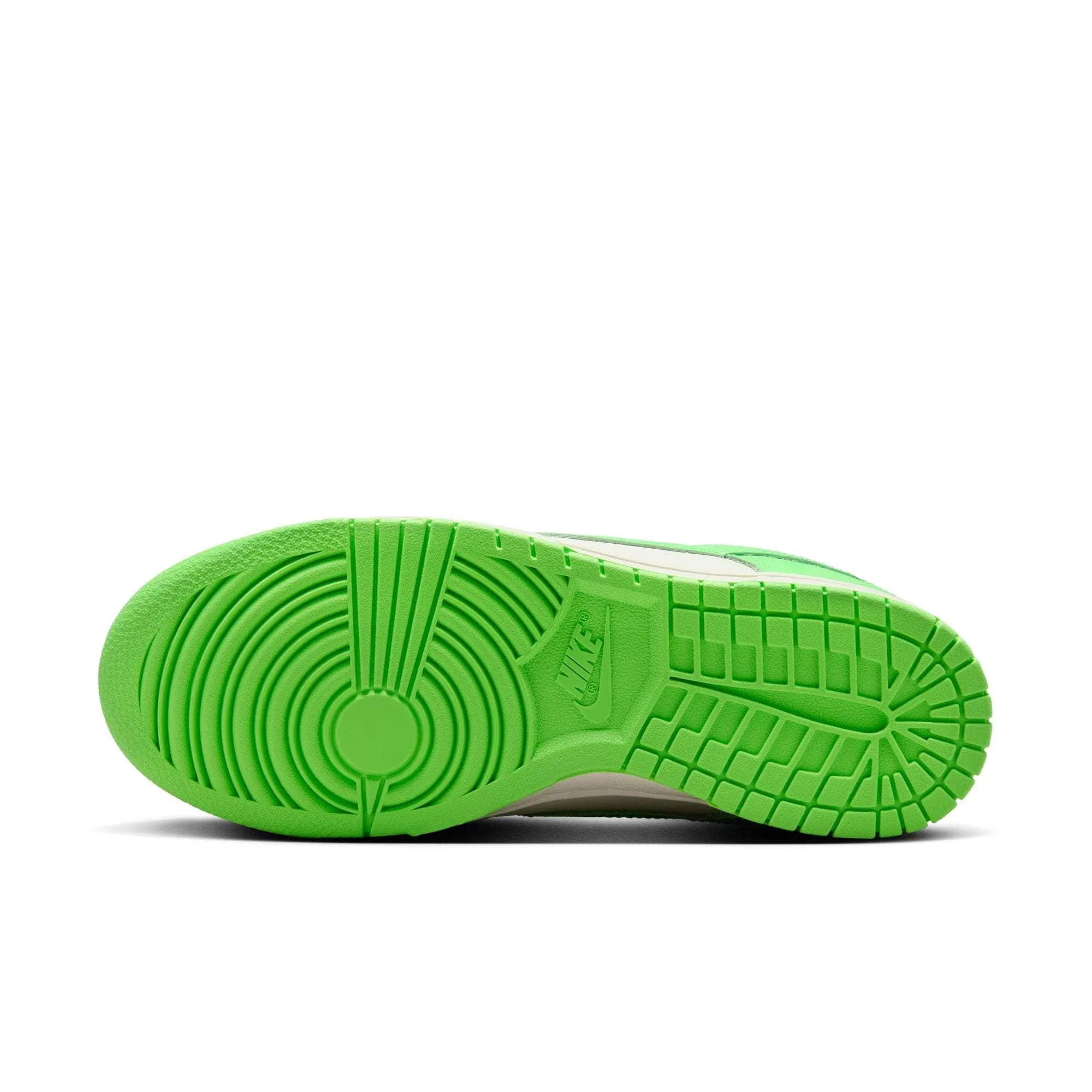 Nike Dunk Low "Green Strike" - Women's