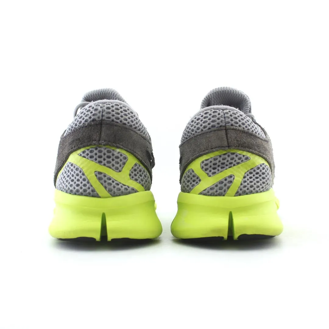 NIKE  FREE RUN 2 EXT