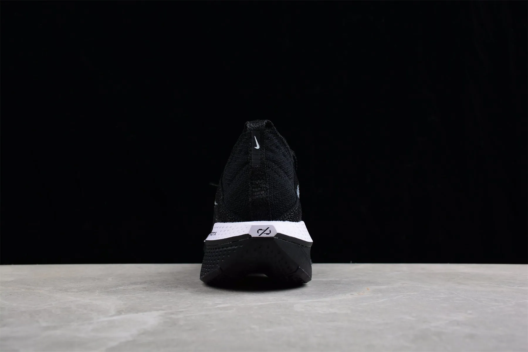 Zoom Alphafly NEXT% 2 Black and White